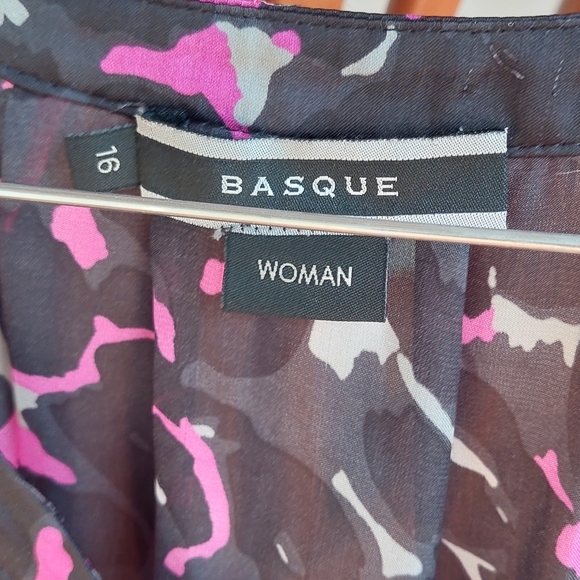Basque size 16. Ladies flowy top - Picture 5 of 6